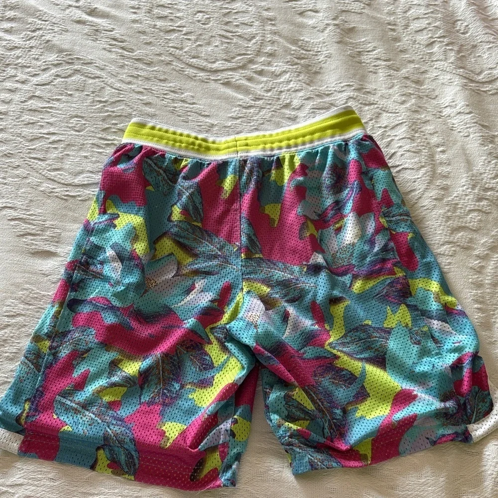 Gently Loved Unisex Nike Multicolor Mesh Shorts